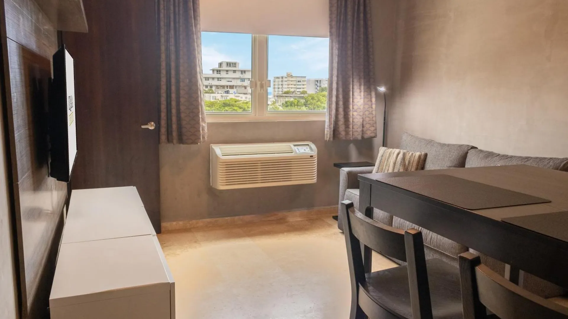 Ciqala Suites Hotel - San Juan