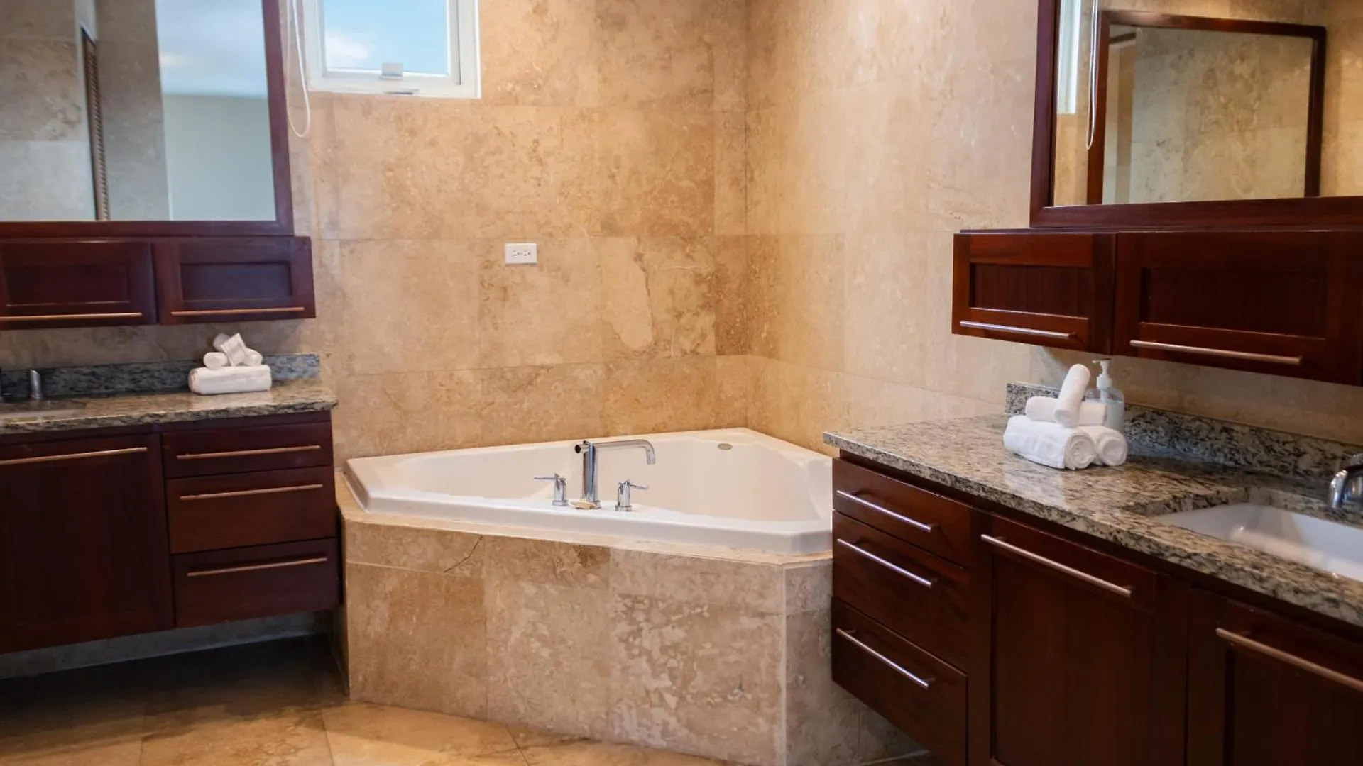 Ciqala Suites Hotel - San Juan