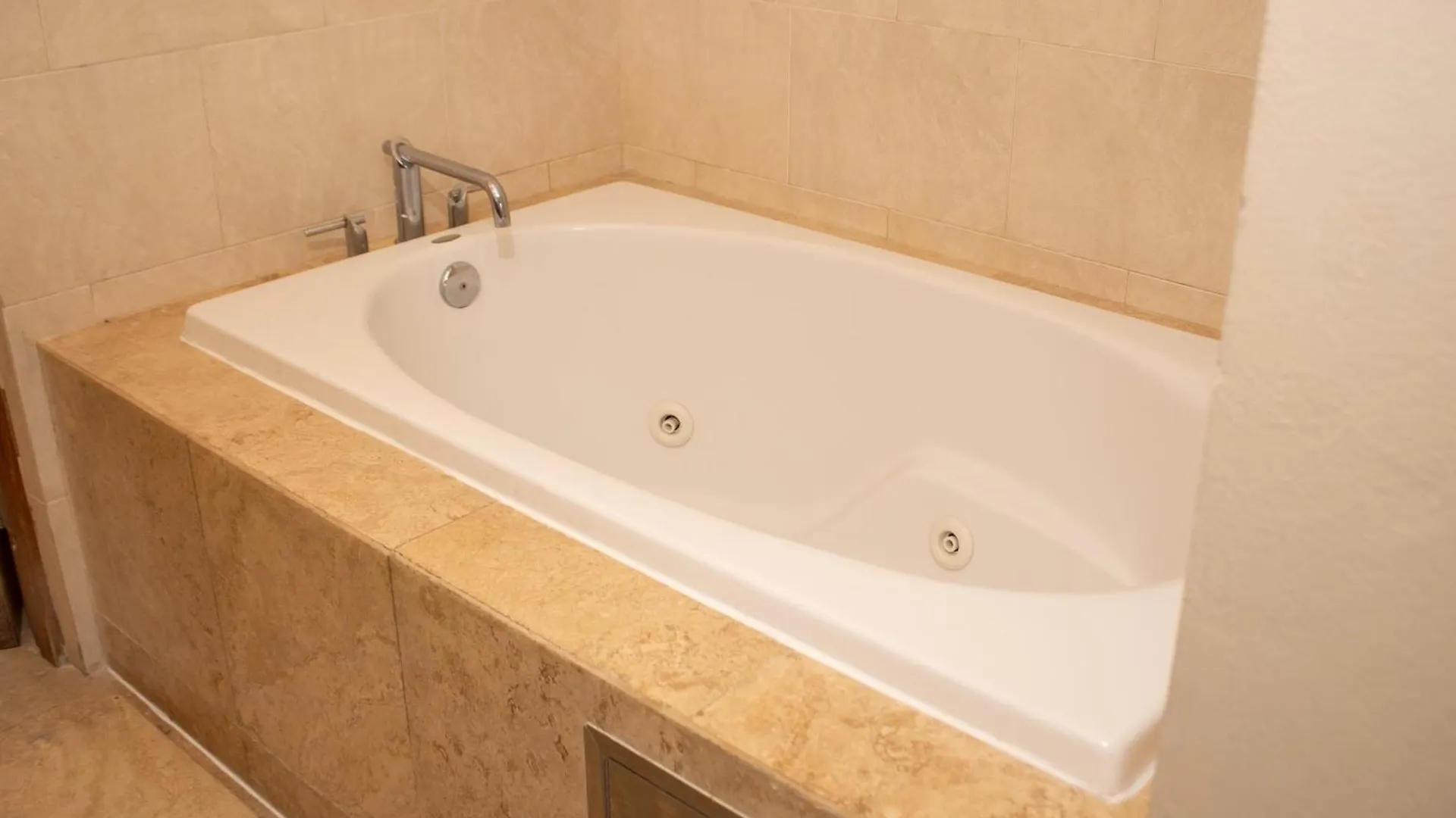 Ciqala Suites Hotel - San Juan